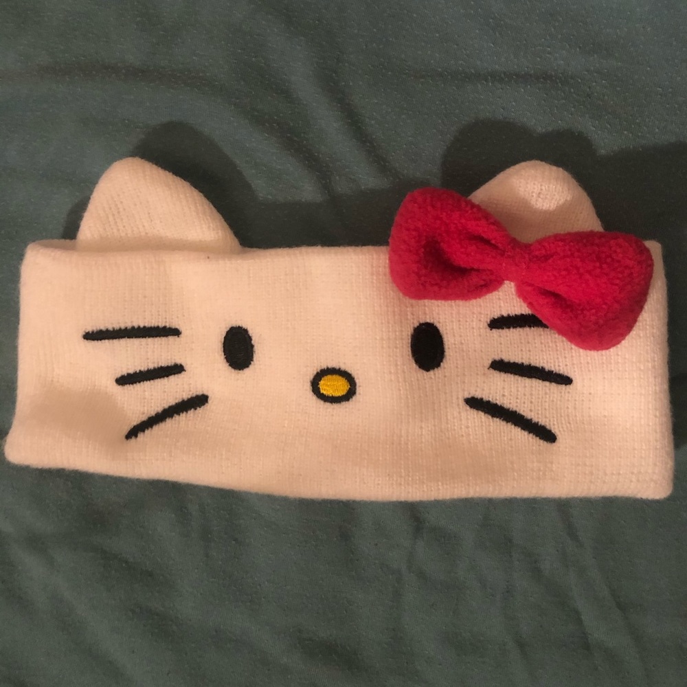 Hello kitty accessory